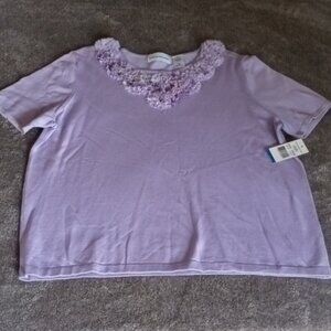 Alfred Dunner NWT lilac Provence knit applique top